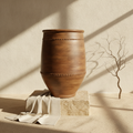 Vaso in Terracotta Marrone Rustico con Fasce Decorative e Base Svasata
